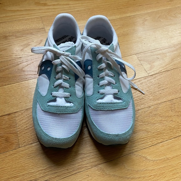 Saucony sneakers - Picture 2 of 5